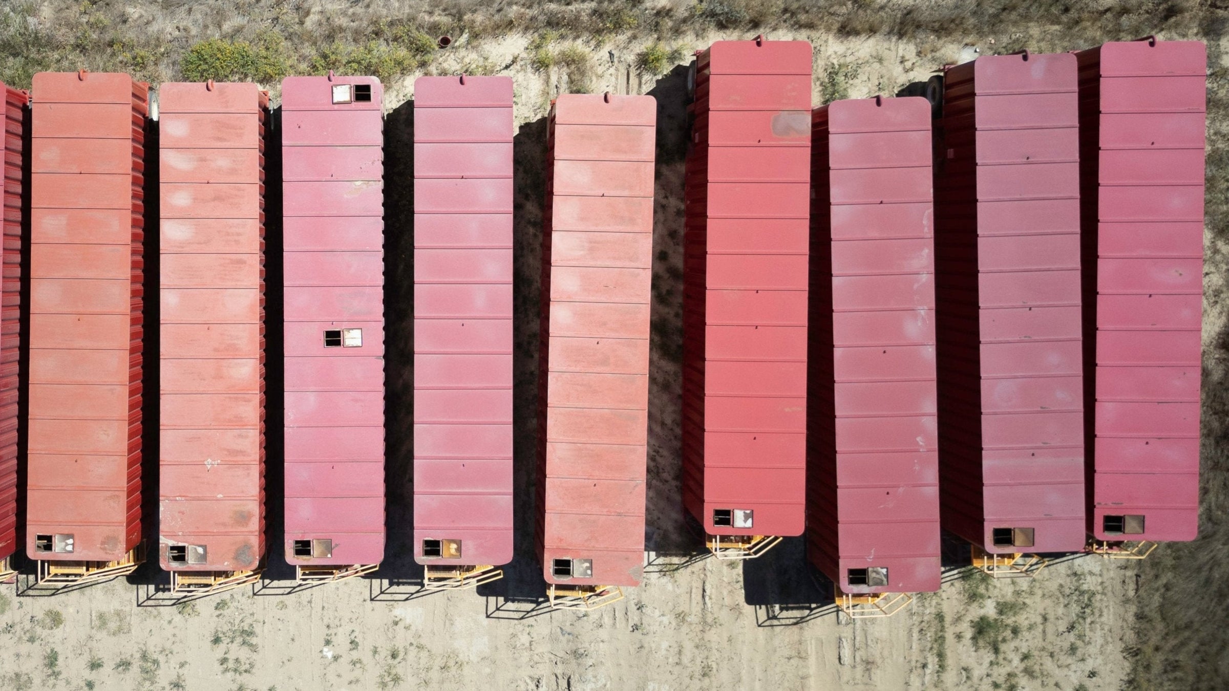 *RED* Colorado 21,000 Gallon Dragon Frac Tanks