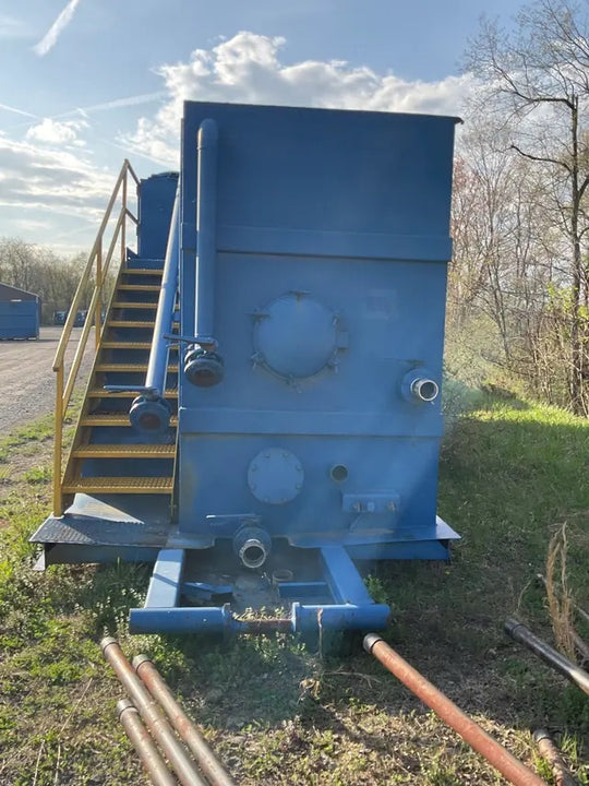 Sabre Side Stair Frac Tank (X)