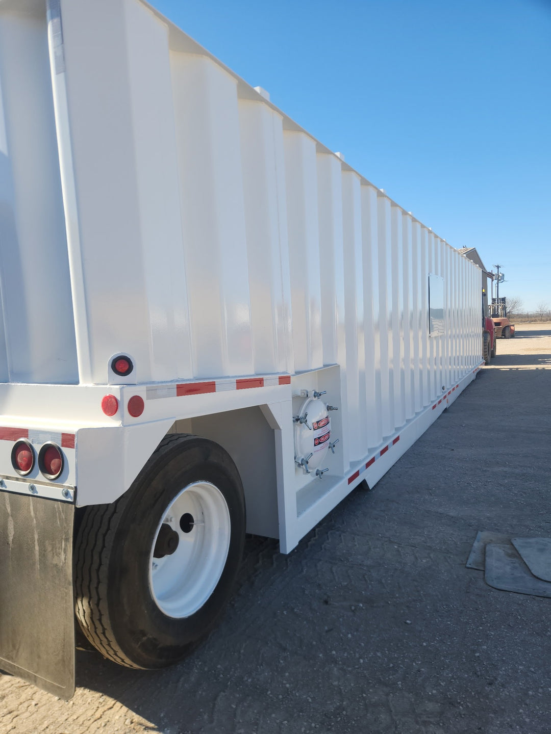 Wichita Flat Roof Frac Tank (502)