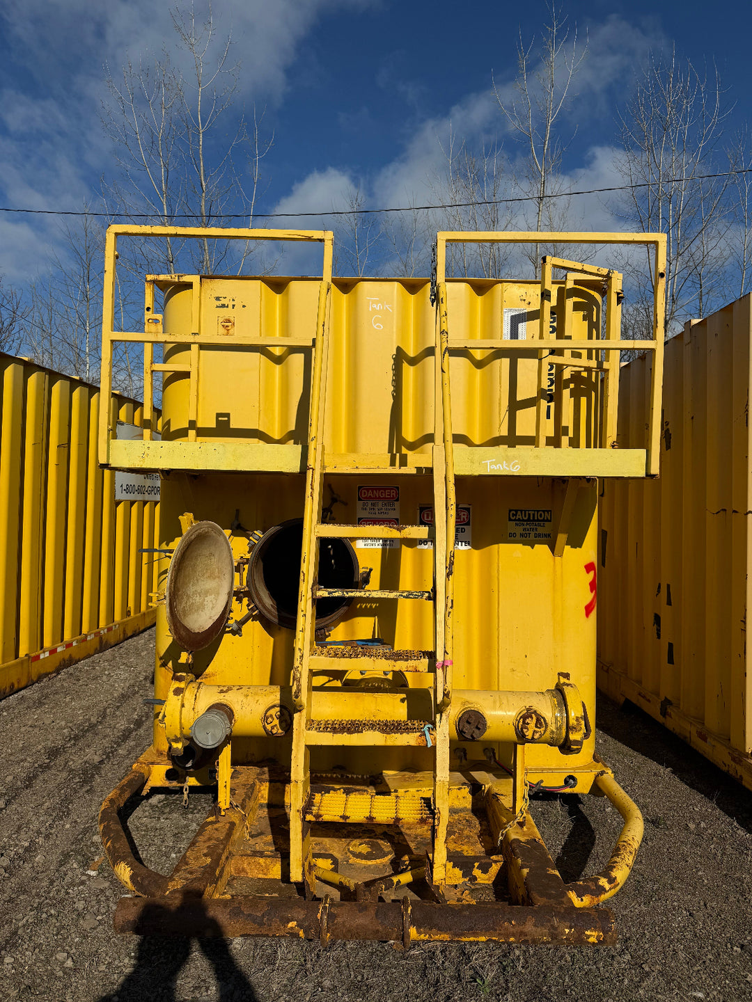 Front of Dragon flat top frac tank #GP53551