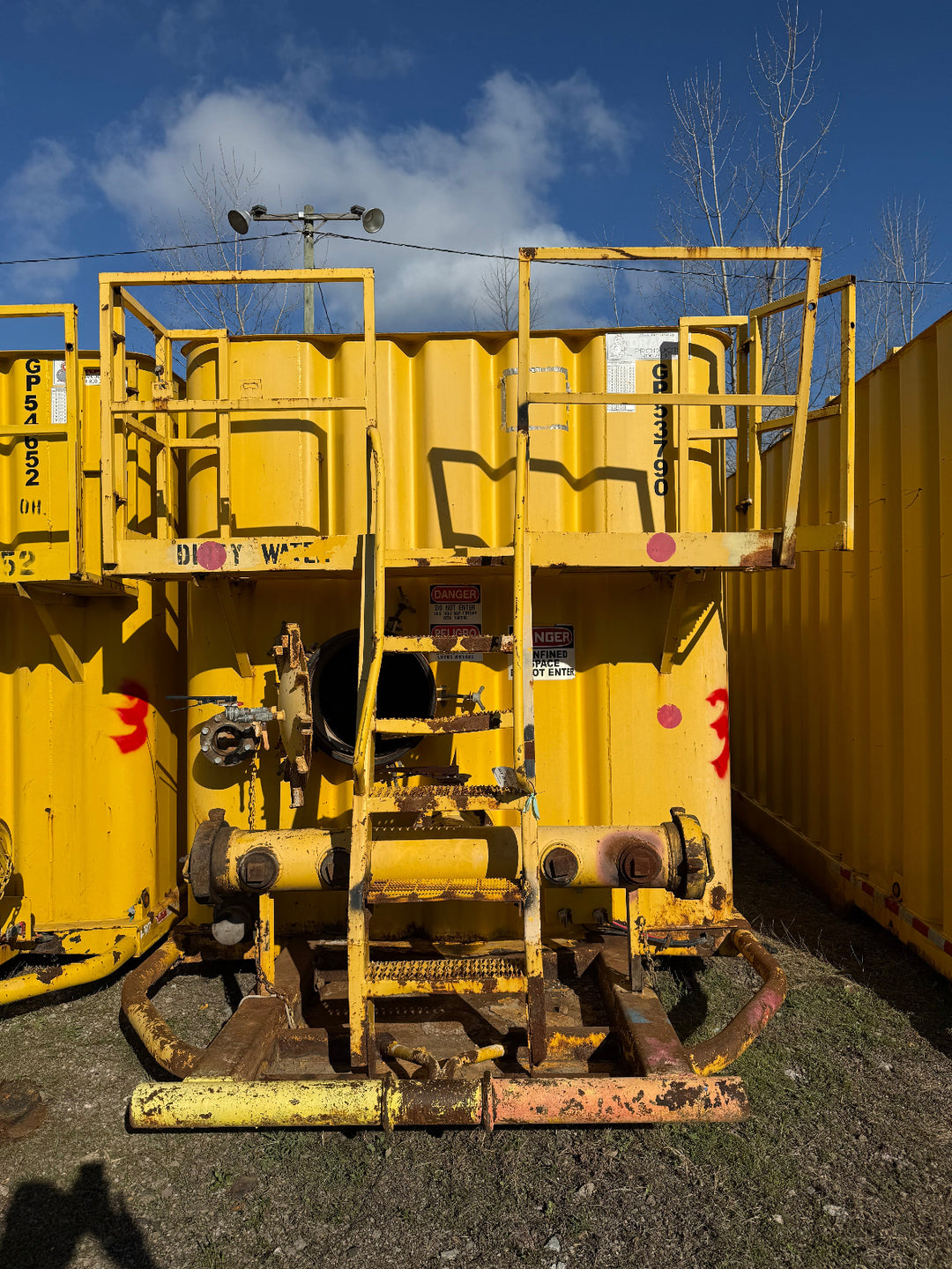 Front of Dragon flat top frac tank #GP53790