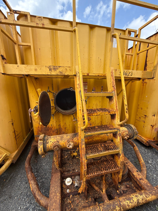Front of Dragon flat top frac tank #GP54023