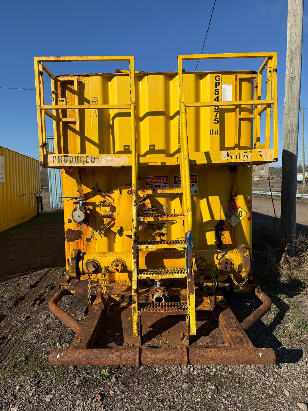 Front of Dragon flat top frac tank #GP54575