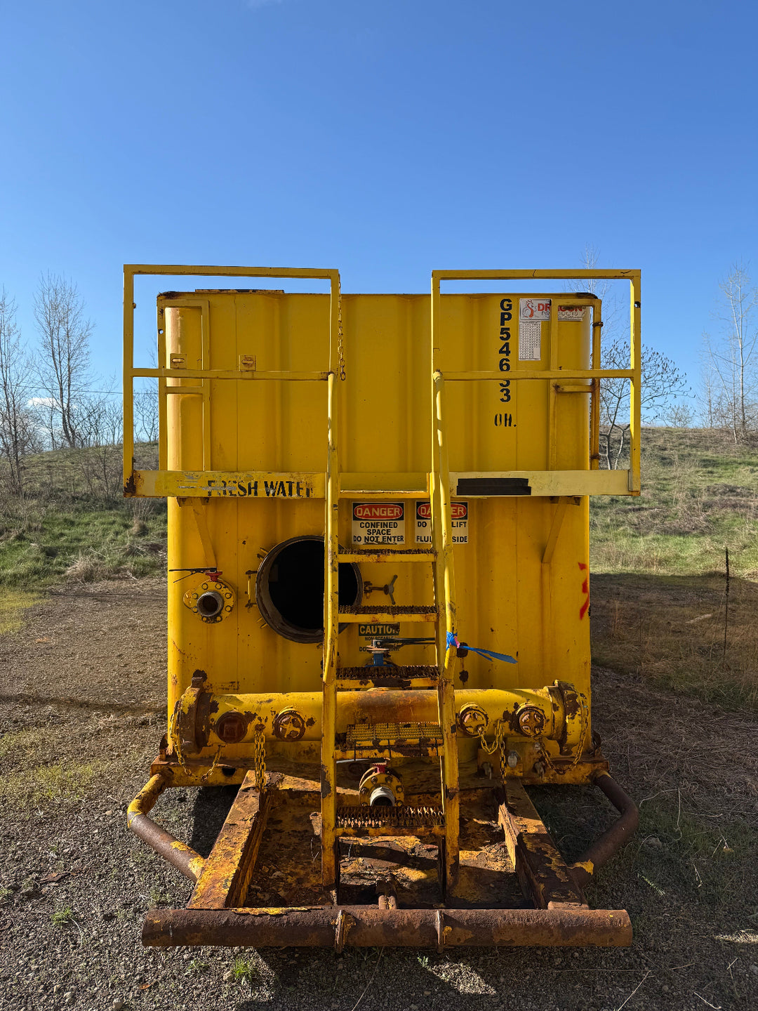 Front of Dragon flat top frac tank #GP54633