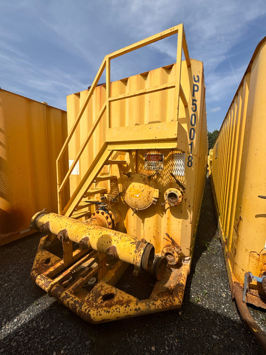 Front of Wichita flat top frac tank #GP50018