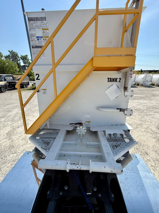 Sabre Double Wall Frac Tank (41-5121)