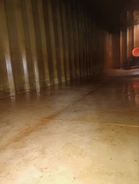 Dragon Flat Roof Frac Tank with External Manifold *RED* (21,000 gal.) (27864)