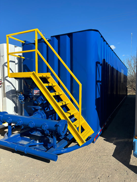 REFURBISHED Dragon Flat Roof Frac Tank with External Manifold *BLUE*  (21,000 gal.)