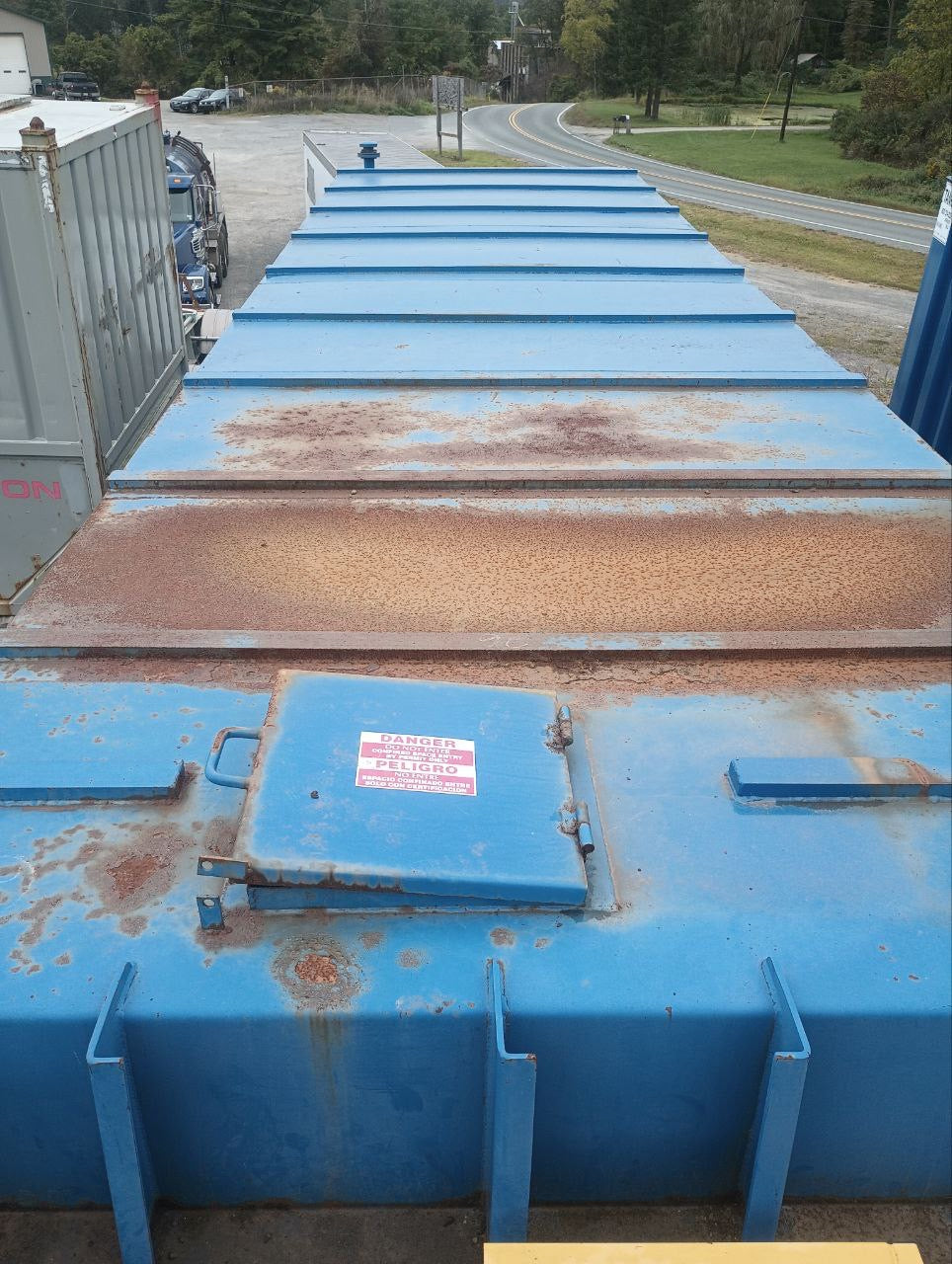 VE Flat Roof Frac Tank with External Manifold *BLUE* (21,000 gal.) (G1092)