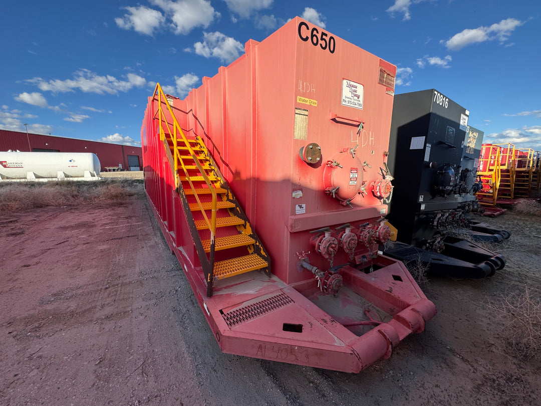 Pinnacle Side Stair Frac Tank (C650)