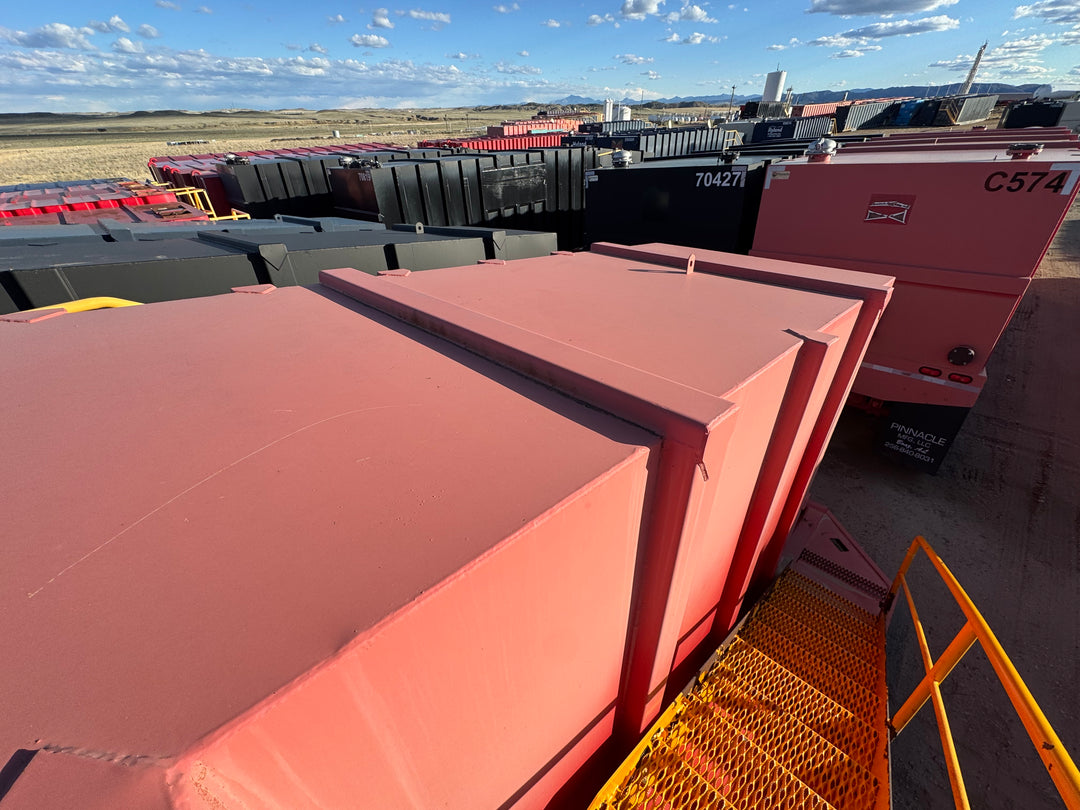 Pinnacle Side Stair Frac Tank (C650)
