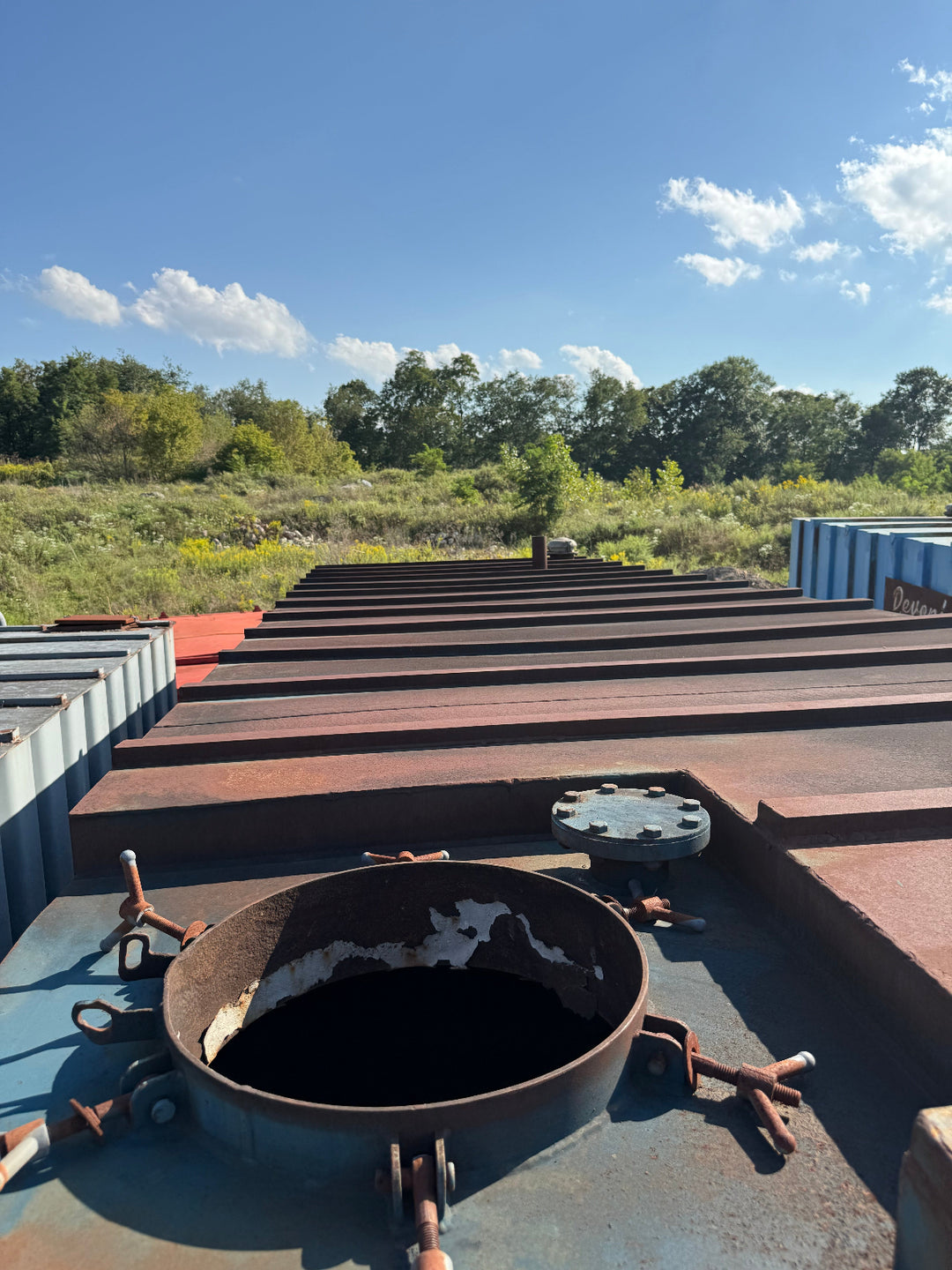 Sabre Side Stair Frac Tank (505)