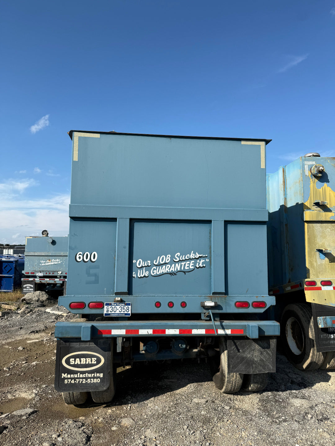 Sabre Side Stair Frac Tank (600)