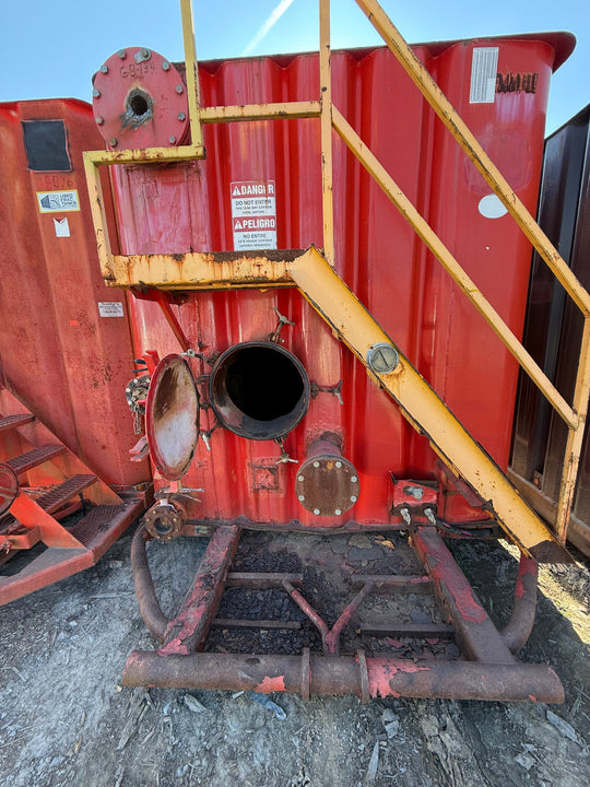 Dragon Flat Roof Frac Tank with External Manifold *RED* (21,000 gal.)