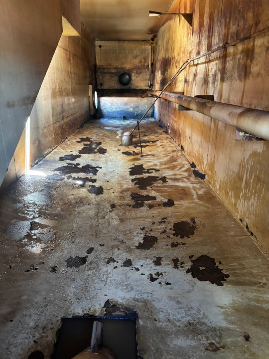 Interior of 21,000 gallon ER MFG side stair frac tank #ER829H