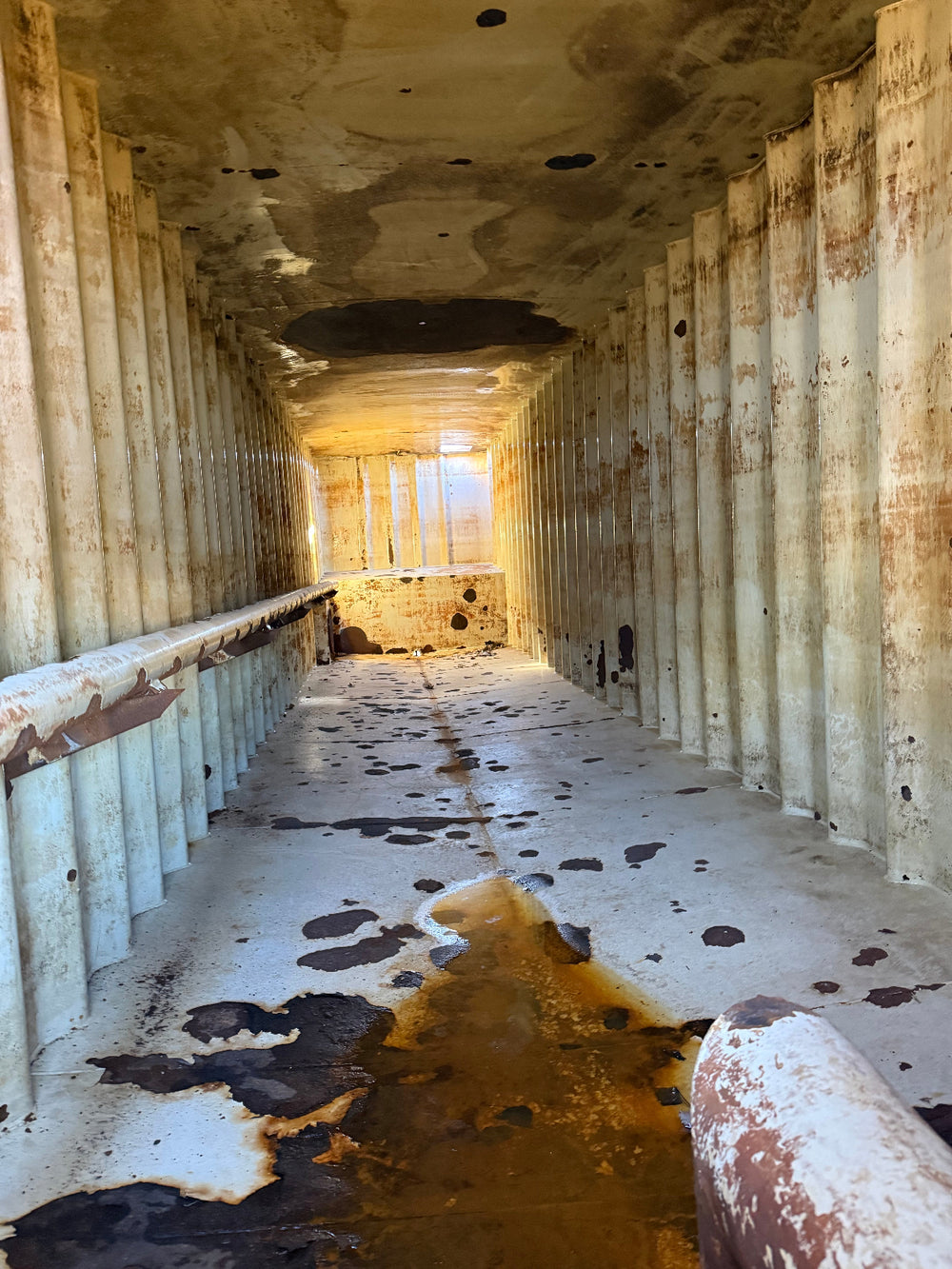 Interior of Dragon flat top frac tank #GP54073