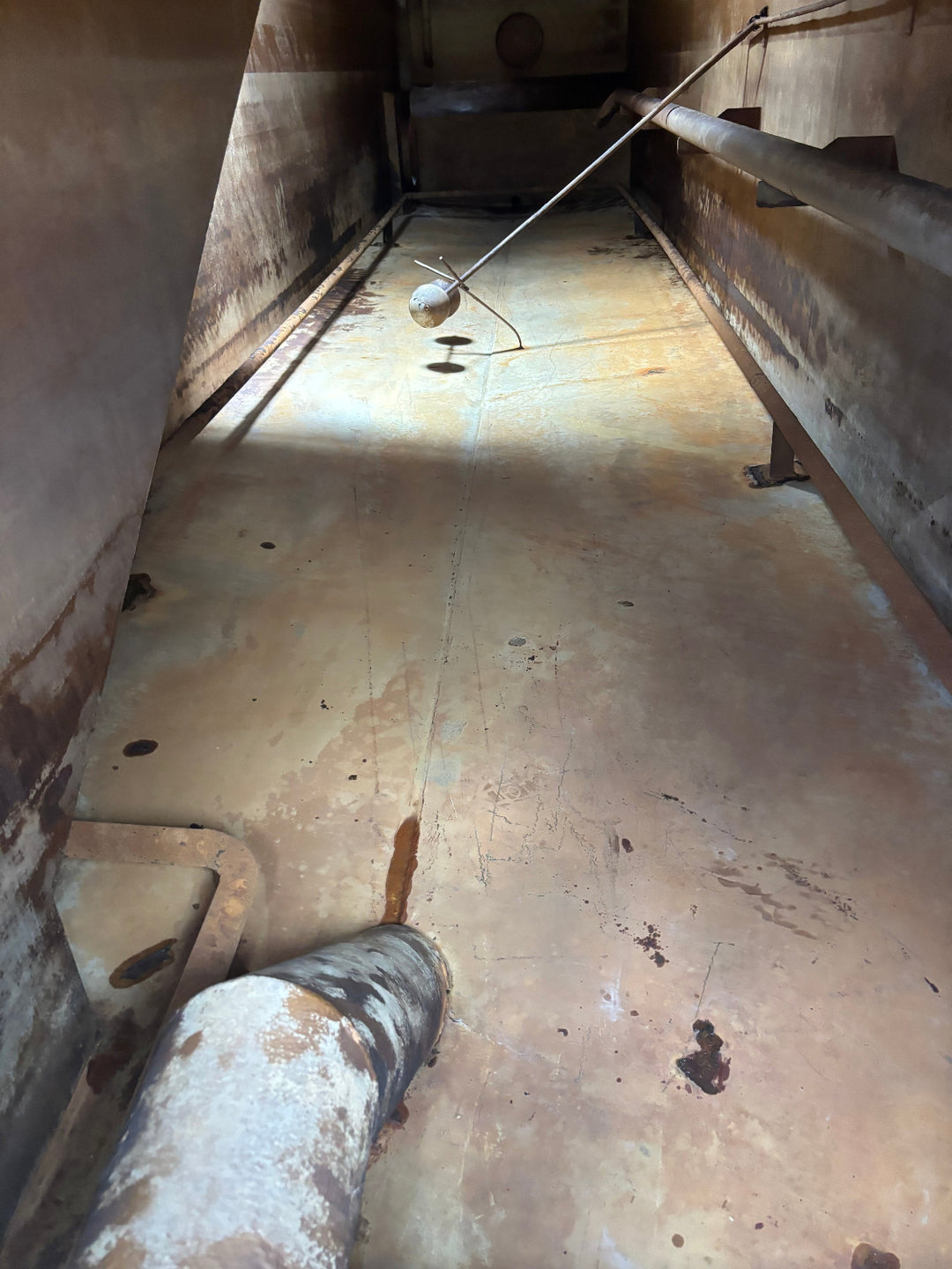 Cleaned interior of side stair frac tank #C650