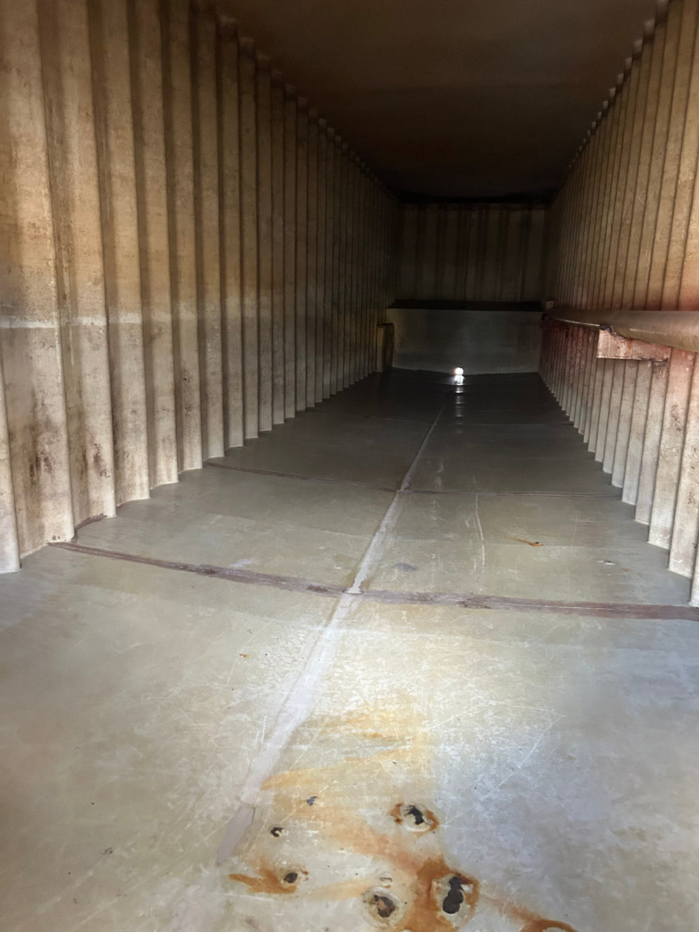 Interior of Wichita frac tank #071841 vapor tight