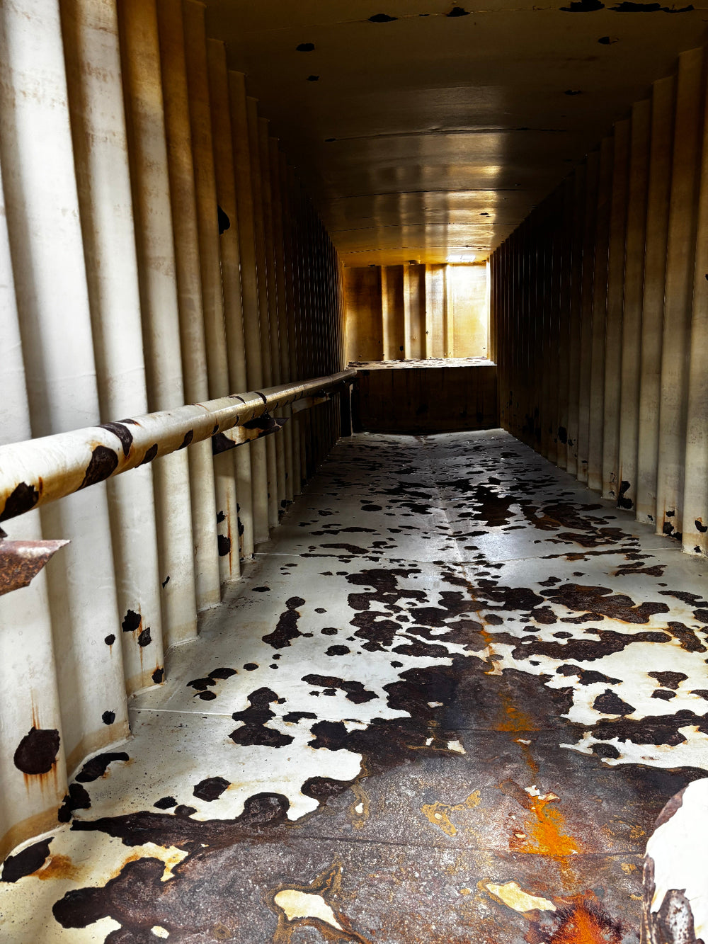 Interior of yellow Dragon frac tank #GP53624
