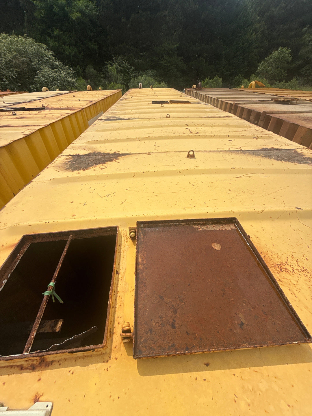 Roof of Dragon flat top frac tank #GP53262