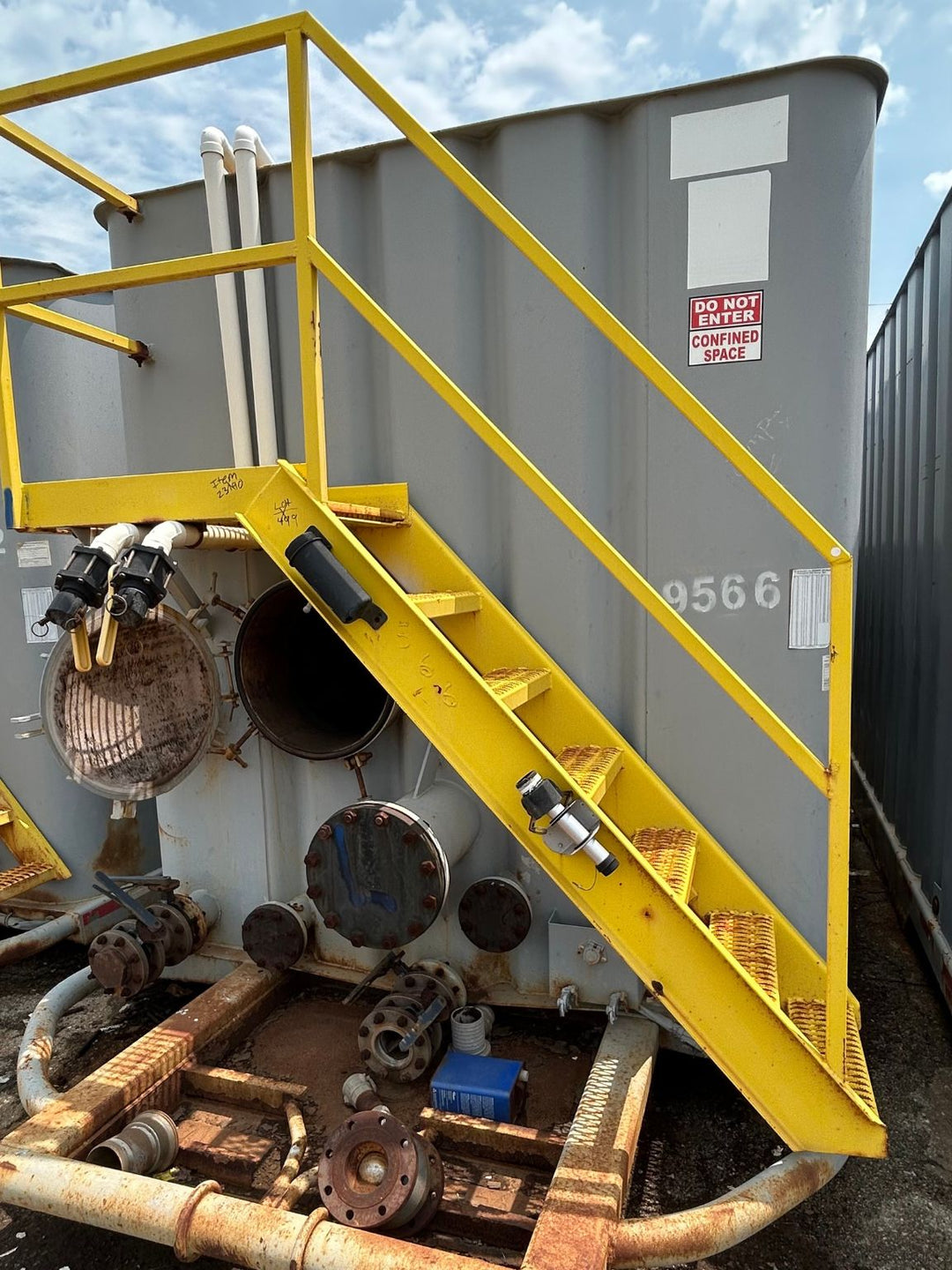 Dragon Flat Roof Frac Tank (9566)