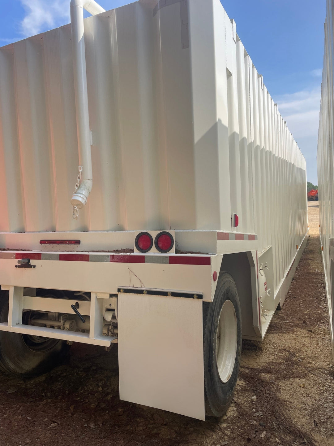 Wichita MFG Flat Roof Frac Tank (123113)