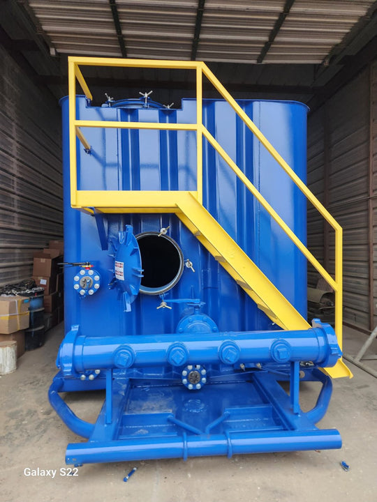 REFURBISHED Dragon Flat Roof Frac Tank with External Manifold *BLUE*  (21,000 gal.)