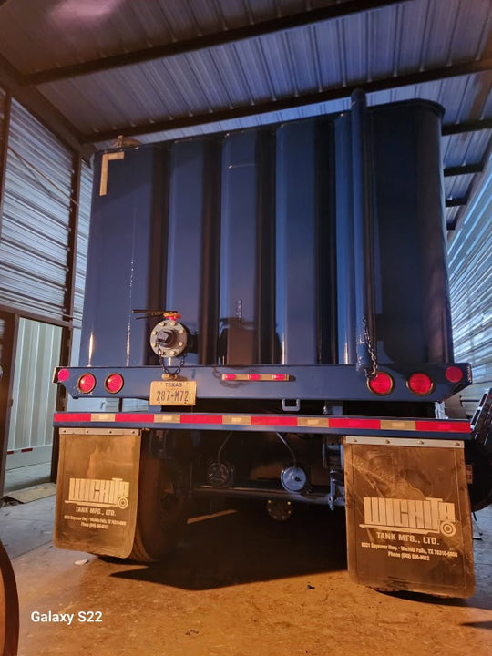 REFURBISHED Dragon Flat Roof Frac Tank with External Manifold *BLUE*  (21,000 gal.)
