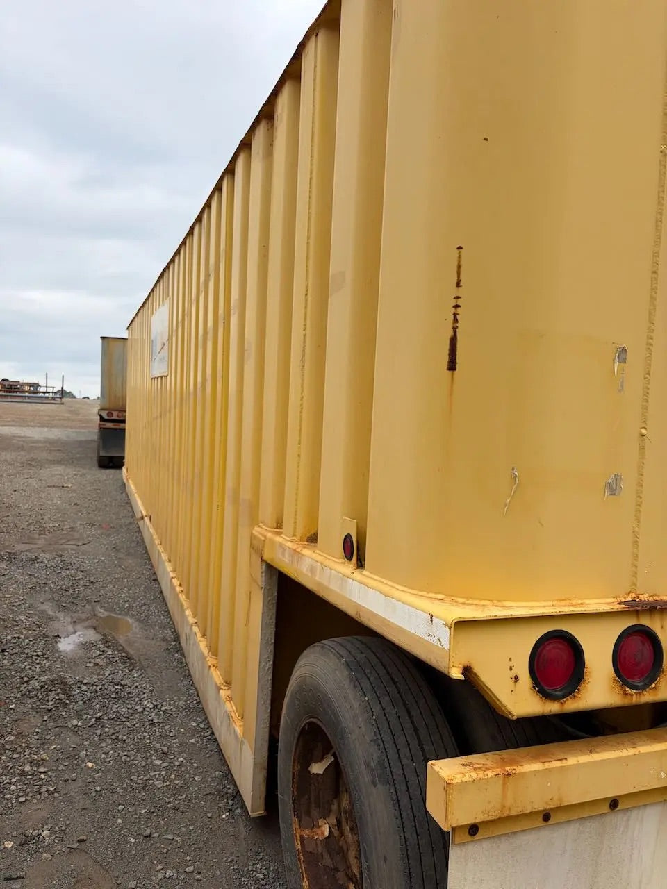 Dragon Flat Roof Fiberglass Lined Frac Tank (GP53400)